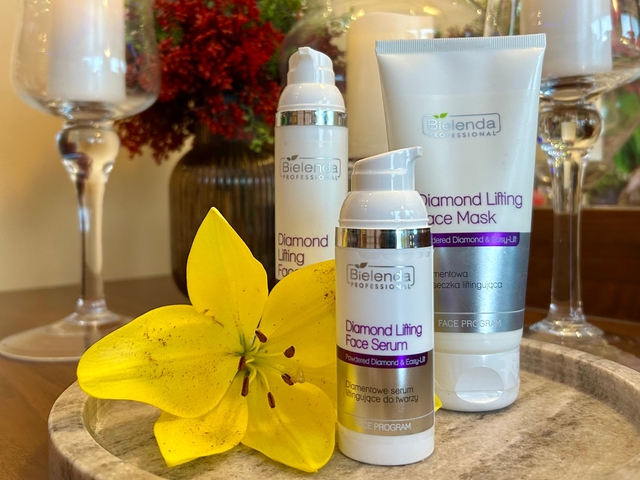 Zabiegi na twarz, szyję, dekolt