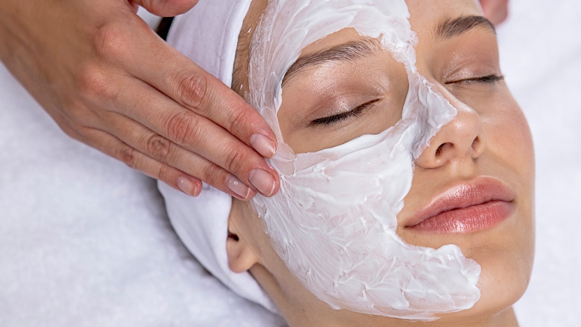 ZABIEGI ZŁUSZCZAJĄCE