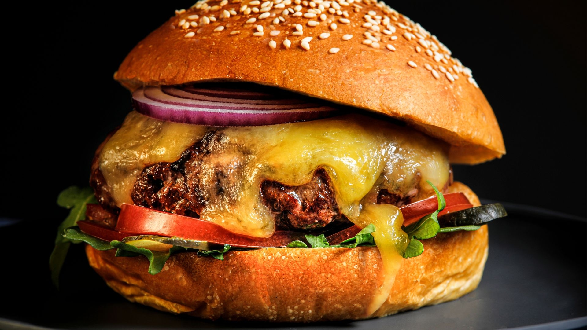 BURGERS & SANDWICHES 