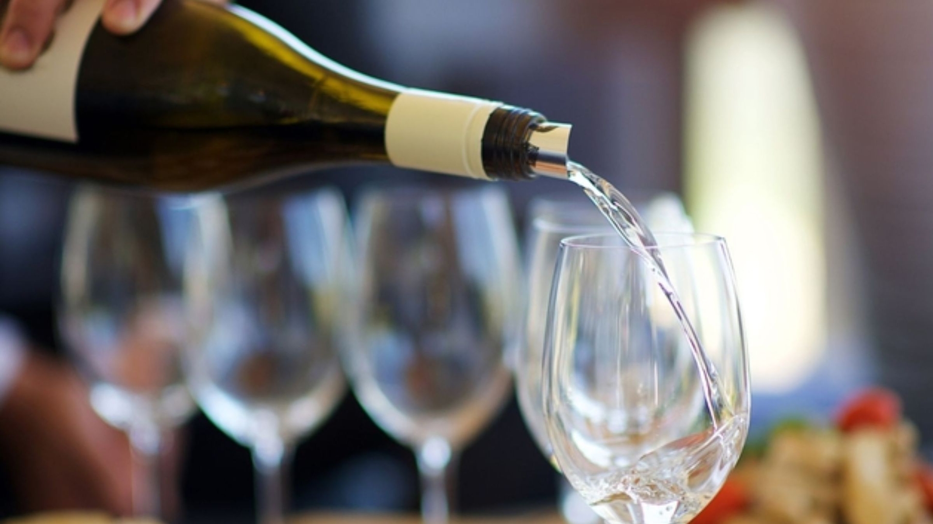 WHITE BLENDS & OTHER WHITE VARIETIES