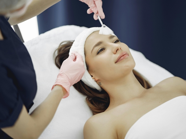 Pielęgnacja brwi i rzęs