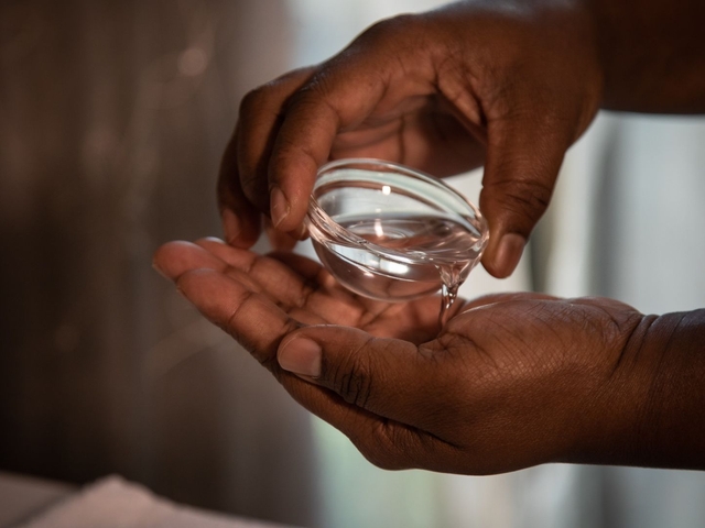 TRAVELLING & TIME FEE