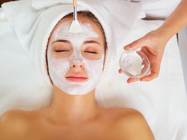 Zabiegi na twarz -Gechichtbehandlungen