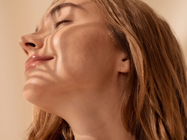 Device-based facial treatments