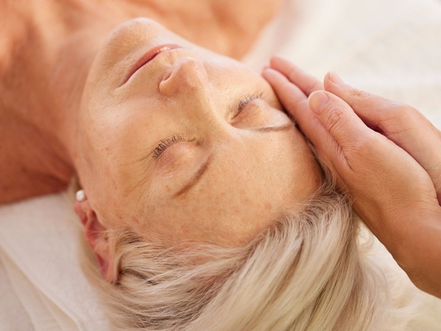 Gesichtsbehandlung Dr. Joseph