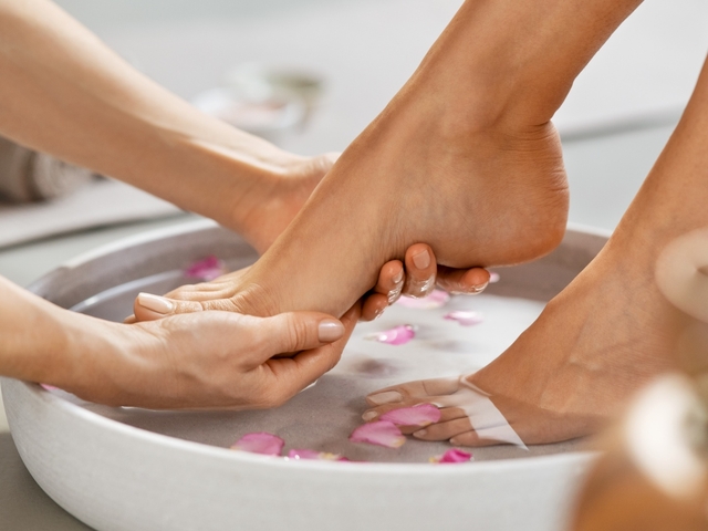 PEDICURE